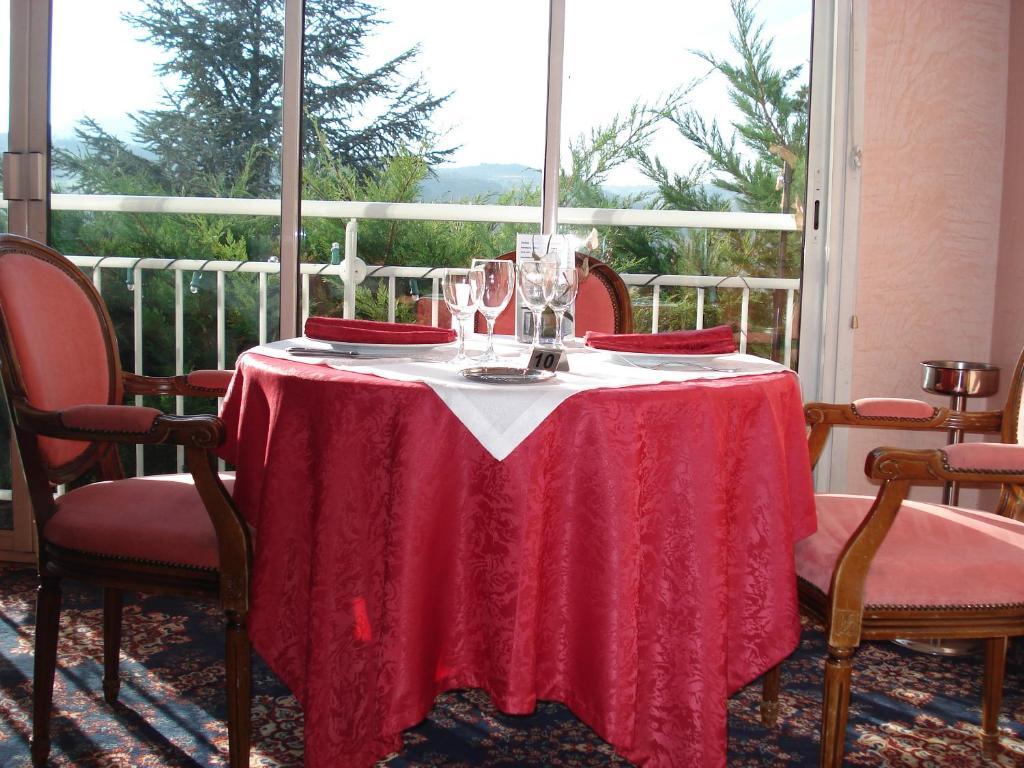 Relais Du Val Vert Le Puy-en-Velay Bagian luar foto