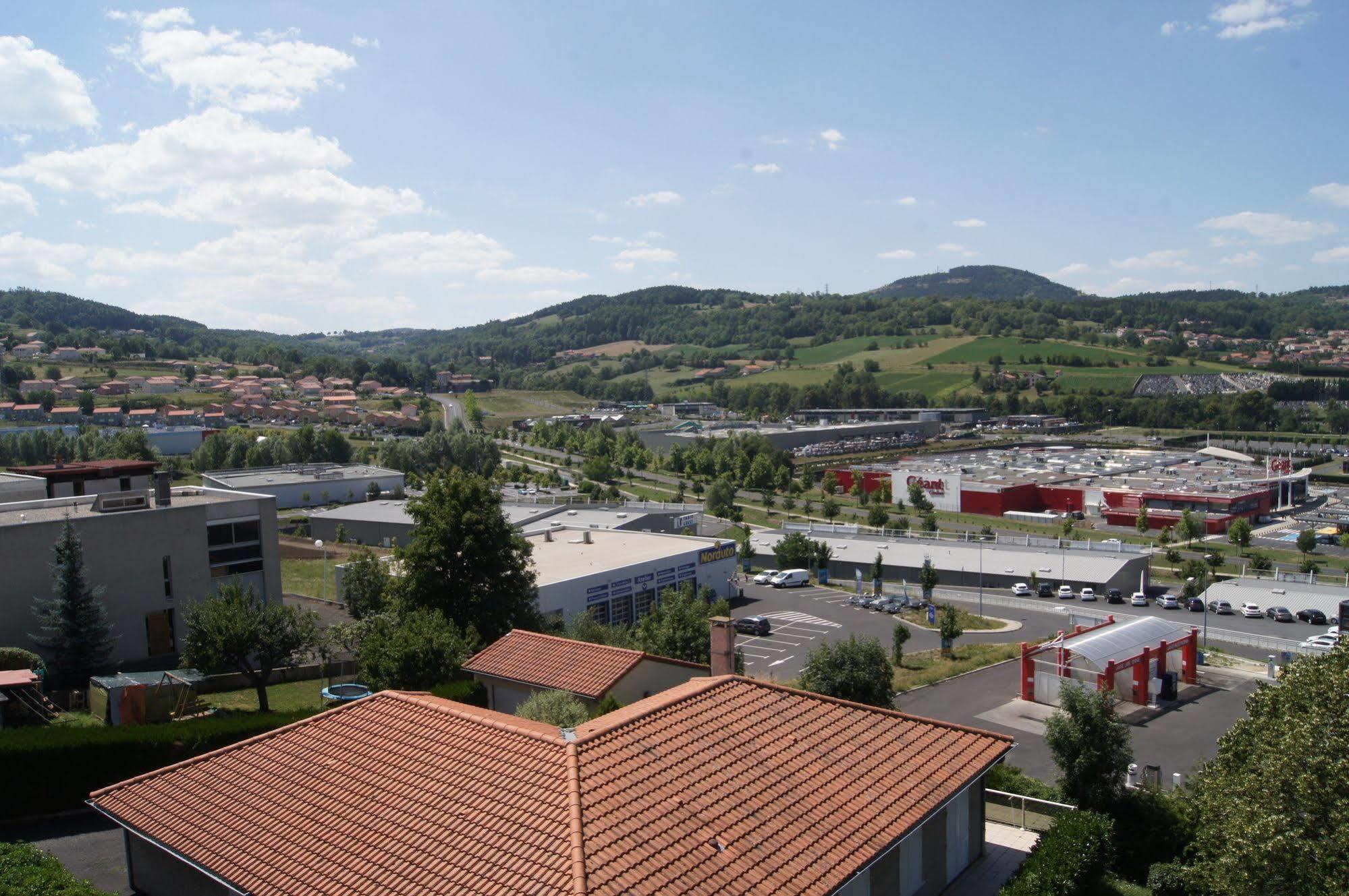 Relais Du Val Vert Le Puy-en-Velay Bagian luar foto